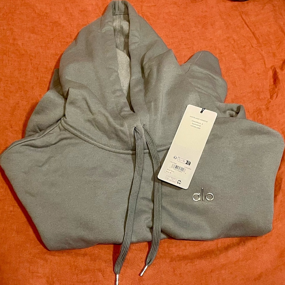 ALO Yoga Accolade Gray Hoodie with tag